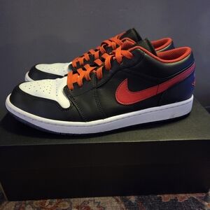 Nike Air Jordan 1 Low White Tow Mens Size 11 Black and Red Sneakers In Box